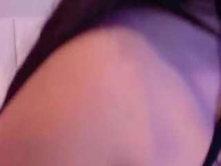 valen-scott webcam model stream image