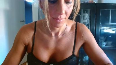 cari_guerrera webcam model stream image