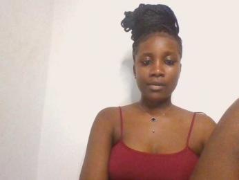 Flirtyarrya webcam model stream image