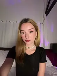 SirenaBelle webcam model stream image