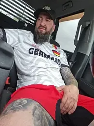 Beardedtattood webcam model stream image