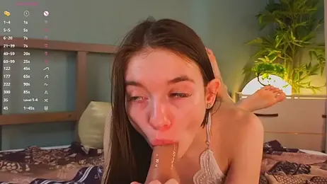 WhiteKelly webcam stripchat model stream image