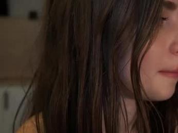 scarletmore webcam model stream image