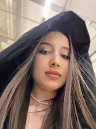 ICrazyOneIRL webcam model stream image