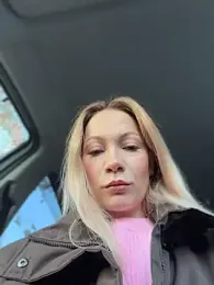 LavenderHot webcam model stream image