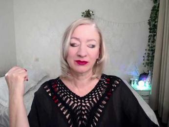 hunters-woman webcam model stream image