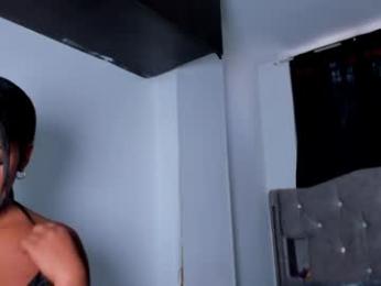 game_with_lesbians_ webcam model stream image