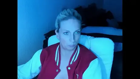 SexyJulia21 webcam stripchat model stream image
