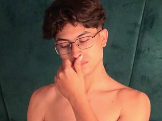 Aaron Ez webcam model stream image