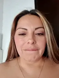 seherlatin webcam stripchat model stream image