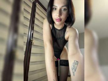 BabyDarii webcam bongacams model stream image