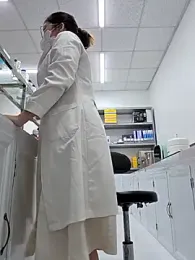 HinaLovely webcam model stream image