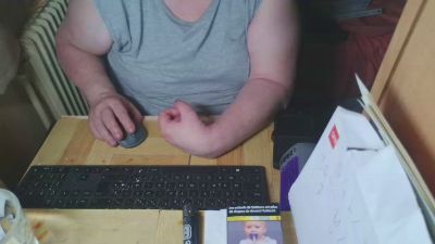 thythy0428 webcam model stream image