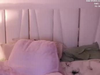 clara_chan webcam model stream image