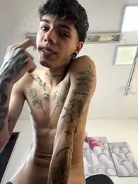 Tommy_valverde webcam stripchat model stream image