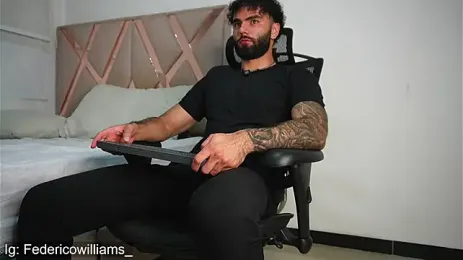Derek_w webcam stripchat model stream image