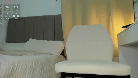 soyamandaa_ webcam model stream image