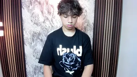 Honeymoon_sariel webcam model stream image