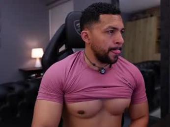 loganmartinx webcam model stream image