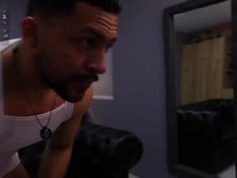 loganmartinx webcam model stream image