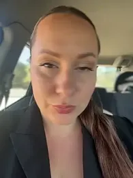 Mona_Plus webcam model stream image