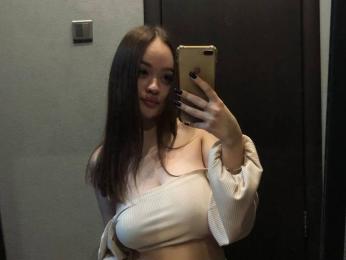 SantinaHeikes webcam livejasmin model stream image