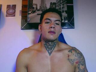 Lucifer Starr webcam model stream image