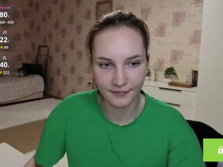 Carolyn Hesse webcam flirt4free model stream image