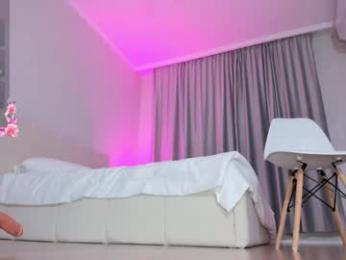 hi_miki webcam model stream image