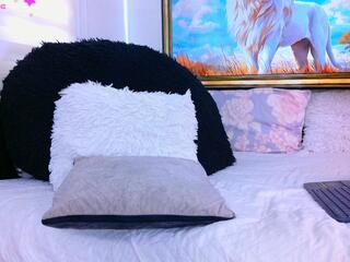 Reynel Castro webcam model stream image
