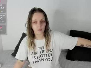 alice_halle webcam model stream image