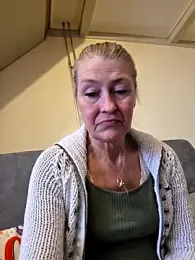 lisalustjouw webcam stripchat model stream image