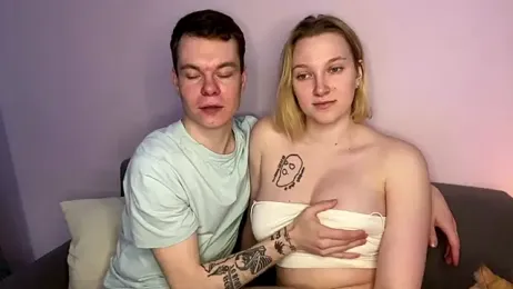 julielourens webcam stripchat model stream image