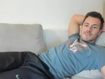 roberto4ever webcam chaturbate model stream image