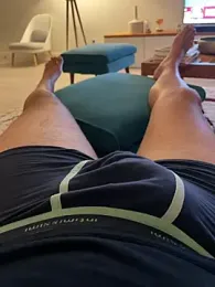 _MrPrecum_ webcam model stream image