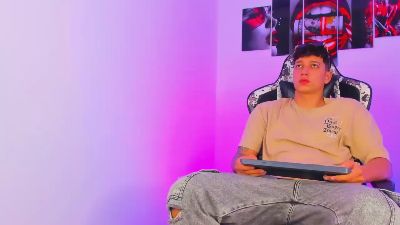 Eithan_boy webcam model stream image