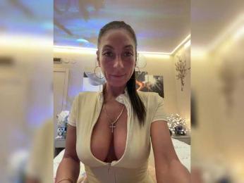 IrinkaGata webcam bongacams model stream image