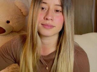 Amy Blondes webcam model stream image