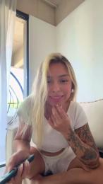 valencampx webcam cam4 model stream image