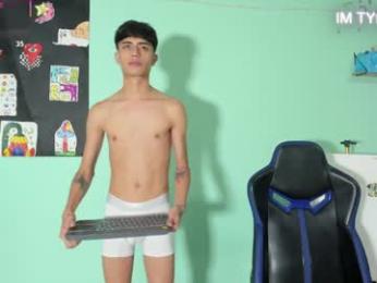 alexandluke1 webcam model stream image