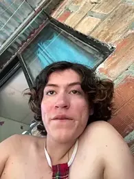 Koral_10 webcam model stream image