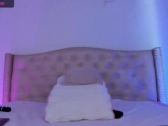 nikiibrooks webcam model stream image