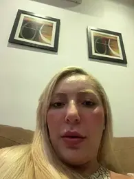 Juuhschmitt webcam model stream image