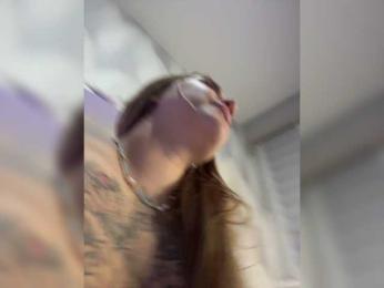 -Tiki-Riki- webcam model stream image