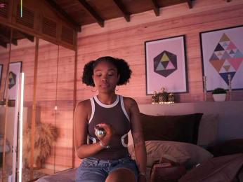 AriaFoster webcam model stream image