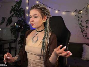SOVA_tut webcam bongacams model stream image