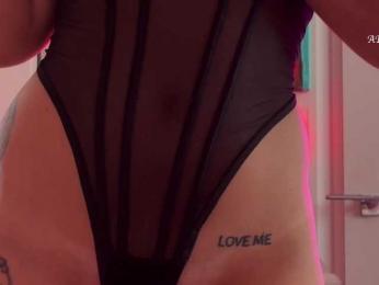 Koketka webcam bongacams model stream image