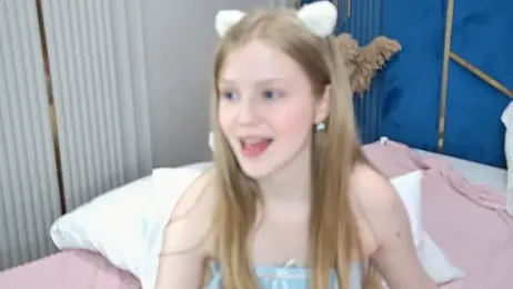 LilianHowards webcam stripchat model stream image