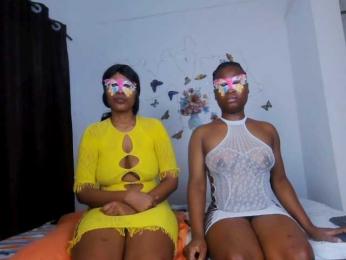 Queenbees webcam model stream image