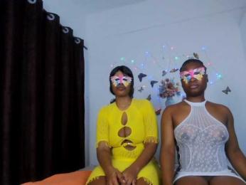 Queenbees webcam model stream image